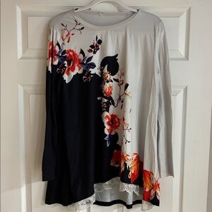 Source Unknown White & Black Floral Colorblock Long-Sleeve Tunic